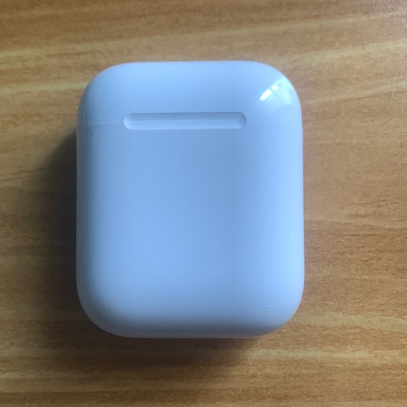Apple AirPods (generation 1)